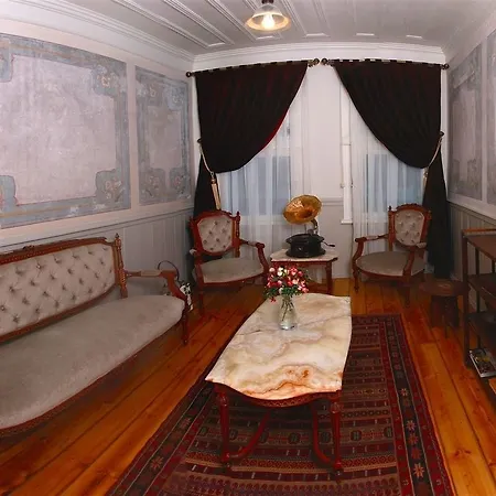 Troya Balat Hotel 3*