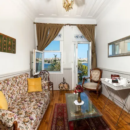 Troya Balat Hotel 3*