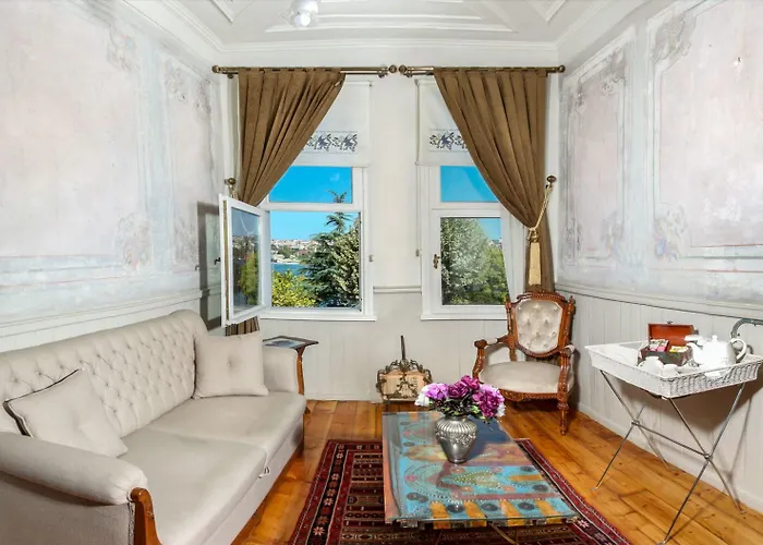 Troya Balat מלון 3*