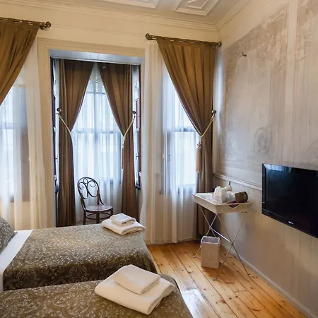 Troya Balat מלון 3*